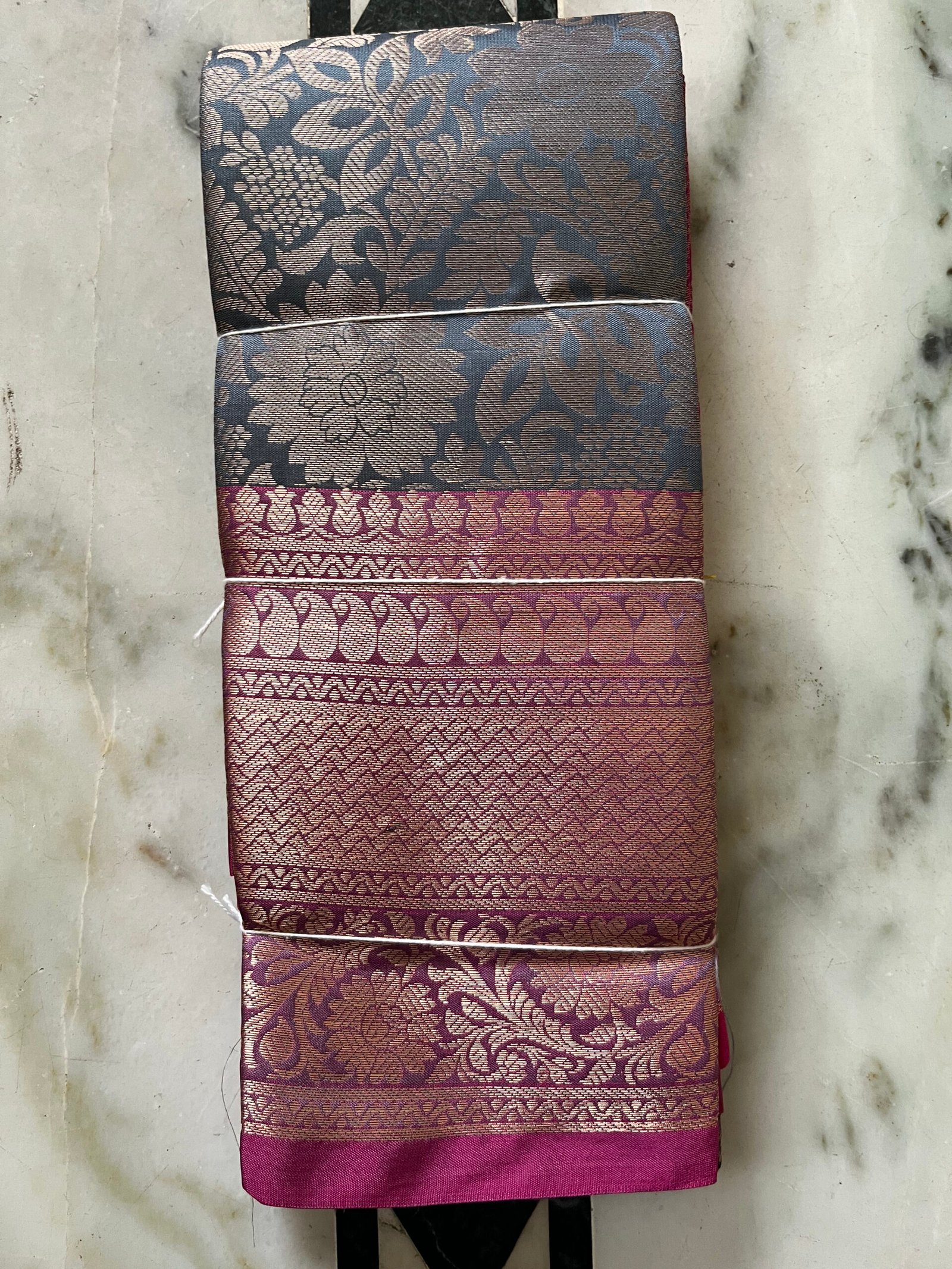 Gray Pink Kanchipuram Silk Saree Gray Pink Kanchipuram Silk Saree